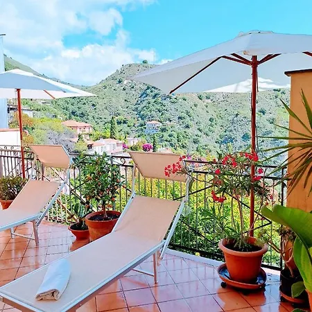 Apartment Castel Tauro *